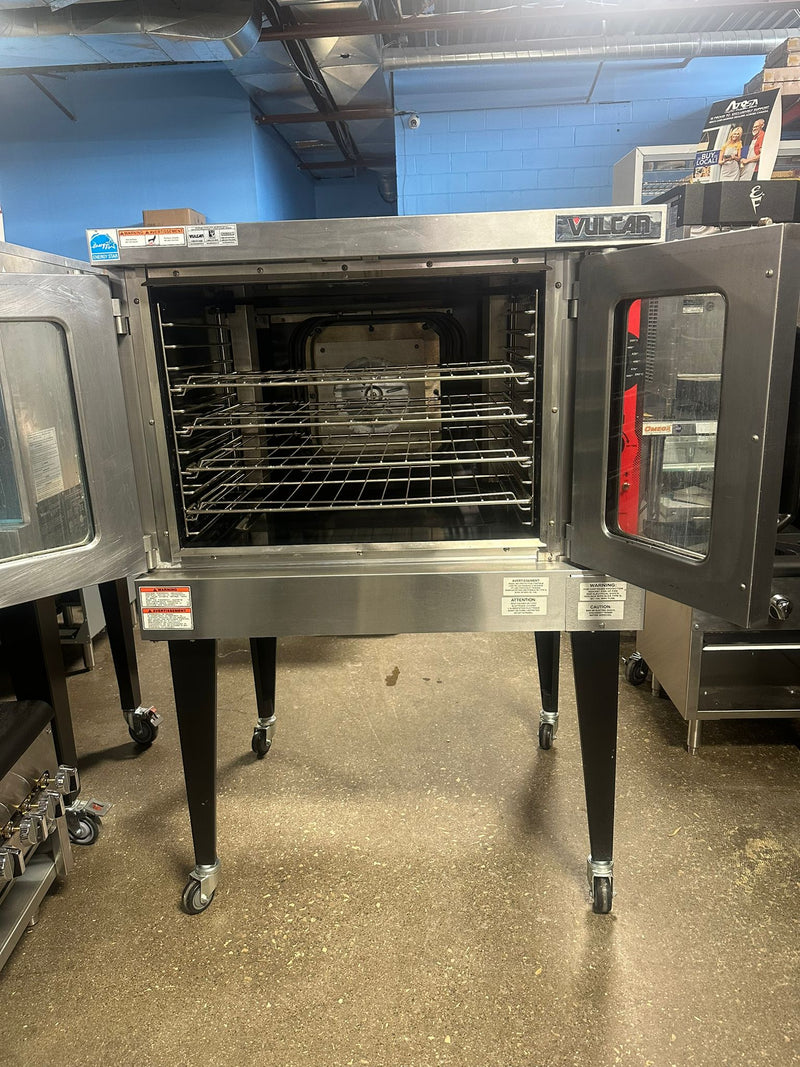 Used Vulcan VC5ED 5 Full Size Pan Electric Convection Oven- Single Phase,Mint Condition